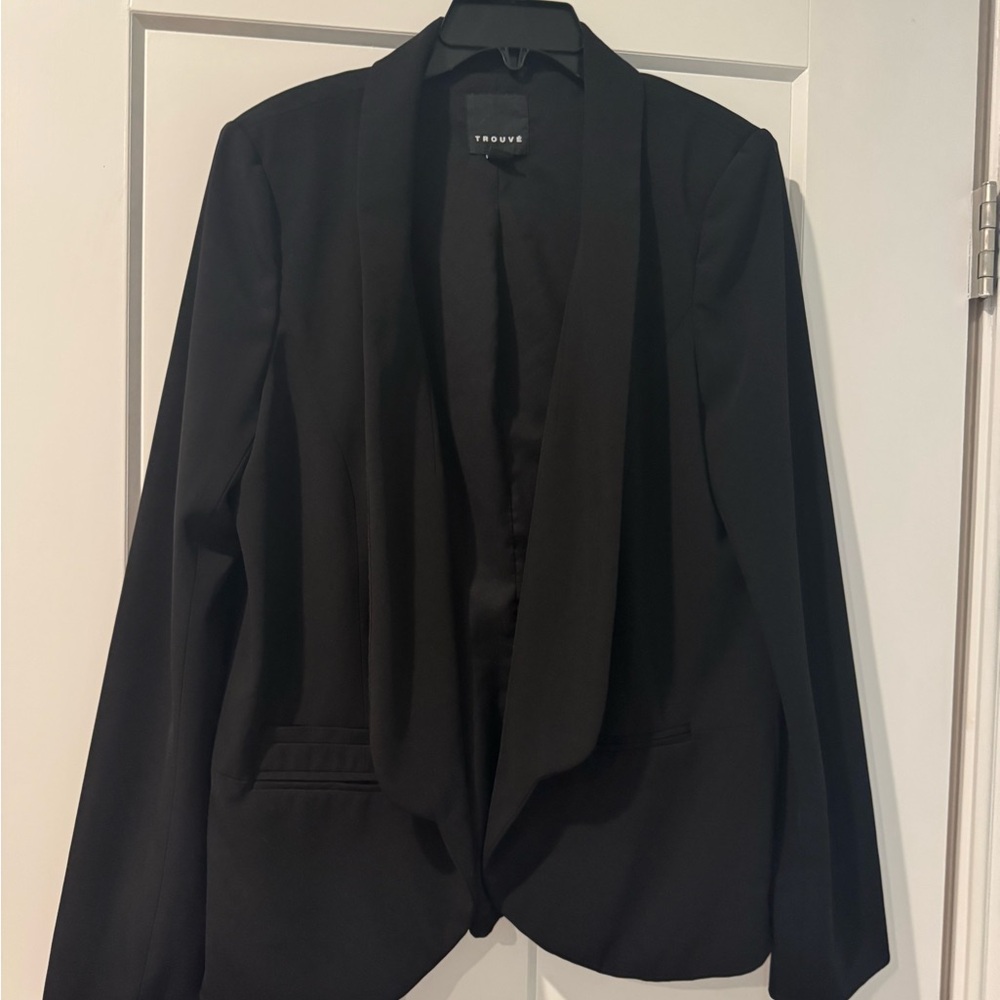 Trouve Classic Black Blazer